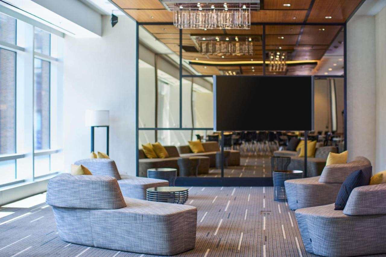 Renaissance New York Midtown Hotel Экстерьер фото