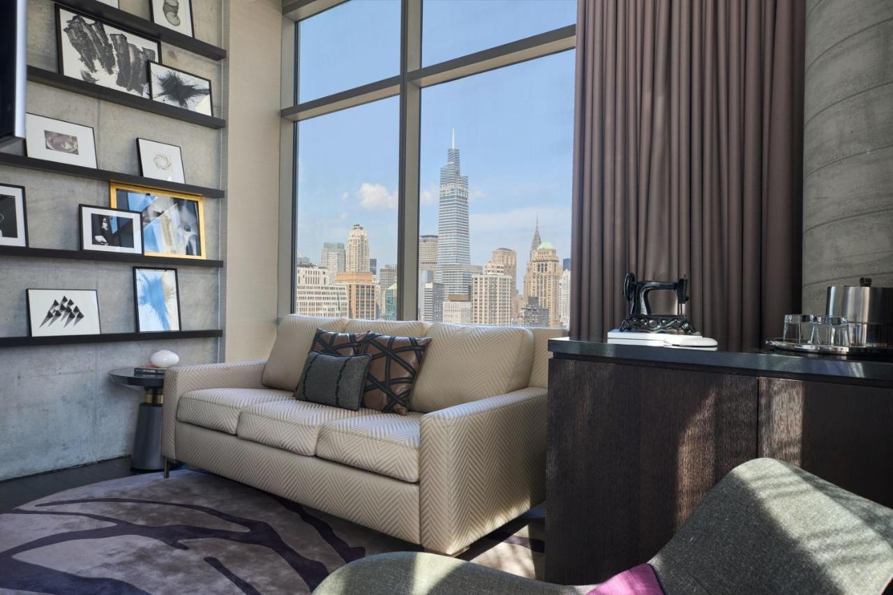 Renaissance New York Midtown Hotel Экстерьер фото