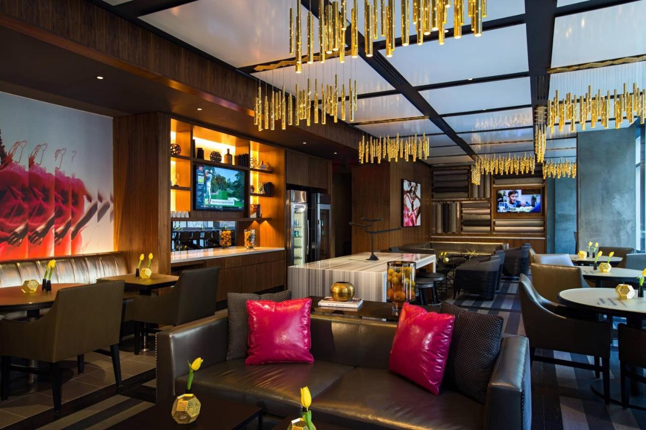 Renaissance New York Midtown Hotel Экстерьер фото