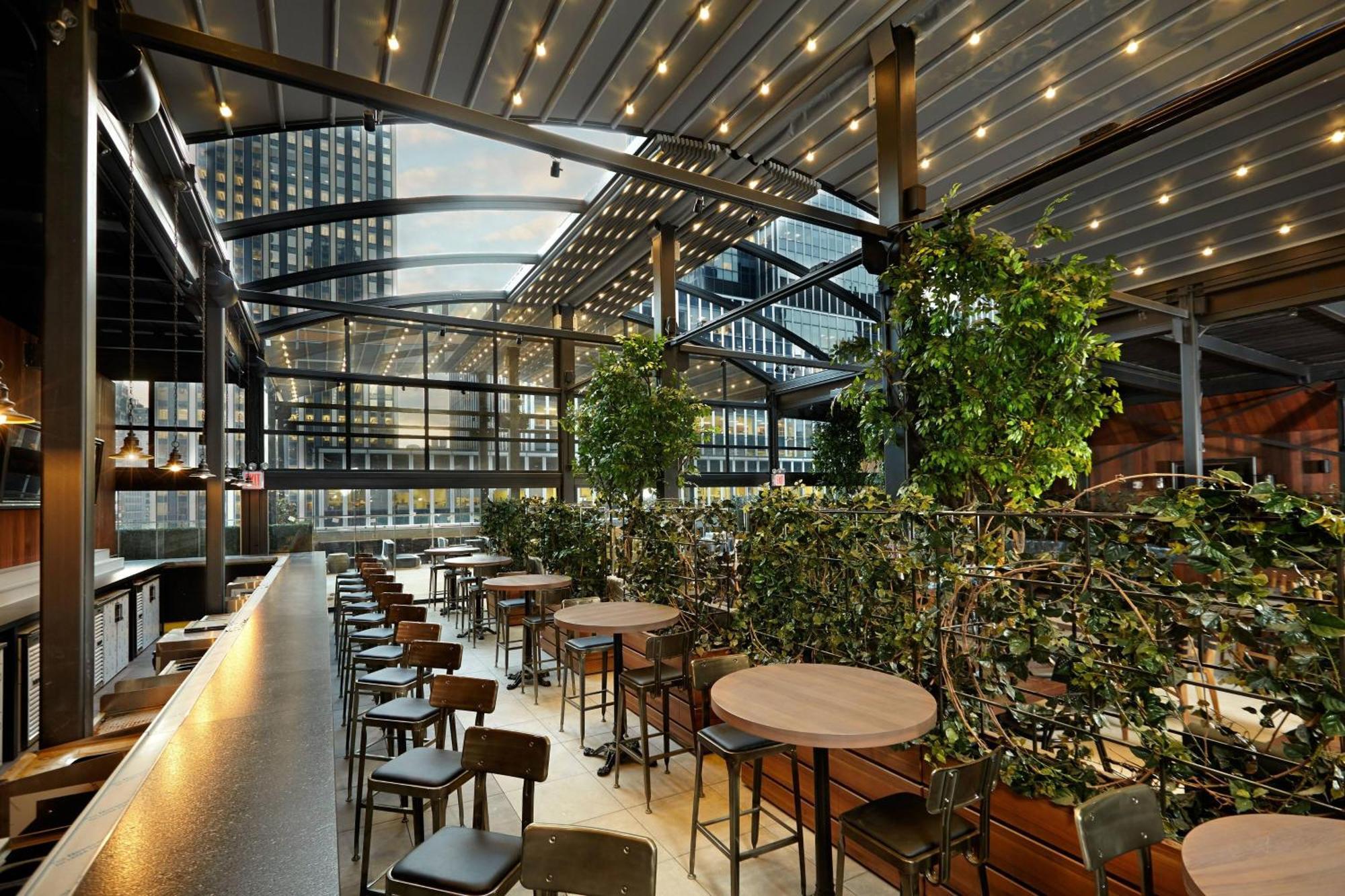 Renaissance New York Midtown Hotel Экстерьер фото